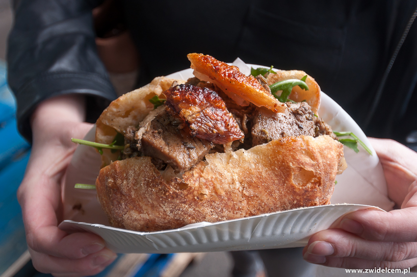 Londyn - London - Borough Market - Roast Hog w bułce
